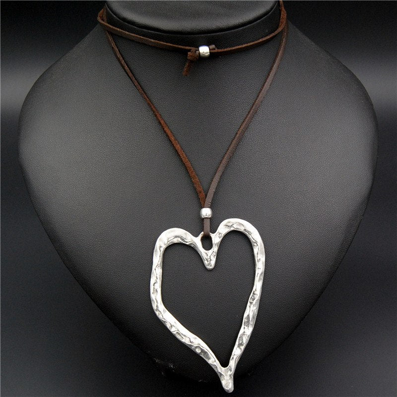 1pc Zinc Alloy Hollow Heart Shape Leaf Charms Necklace Carved Pendant Suede Leather Diy Jewelry