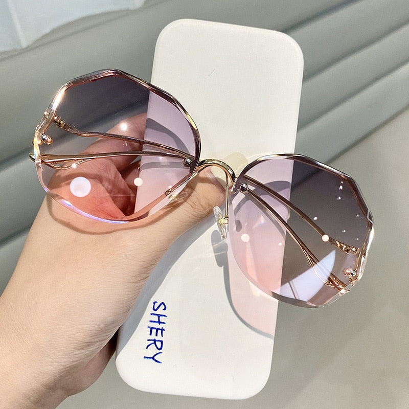 Fashion Sunglasses Women UV400 Luxury Shades For Tide Vintage Glasses Vasos  Decorativos Luxe Lunette De Soleil Femme Moda Mujer