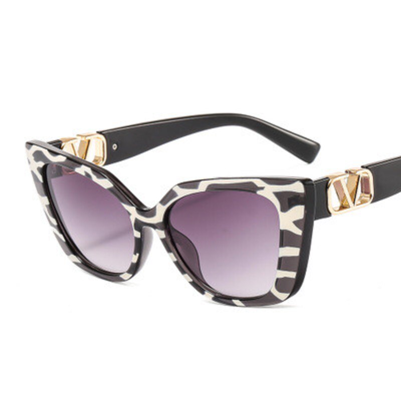 Retro ojo de gato V cartas gafas de sol de las mujeres 2023 de lujo de marca de diseñador Vintage Plaza gafas de sol hombres de moda océano Metal tonos