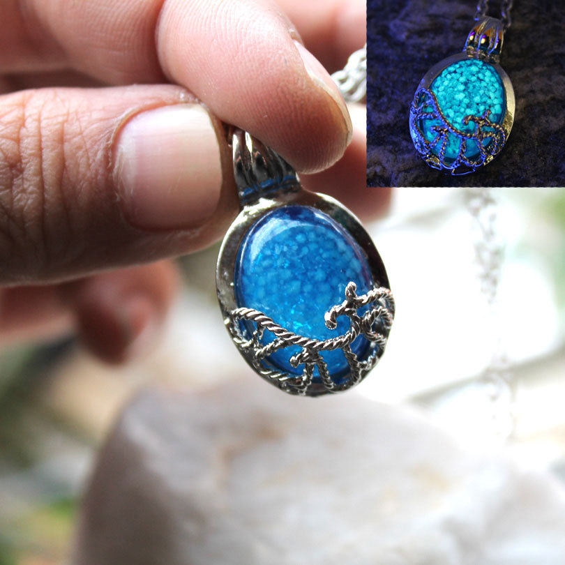 The Vampire Diaries necklace luminous stone Katherine Pierce moonstone Pendants Necklaces GLOW in the DARK amulet Sweater Chain