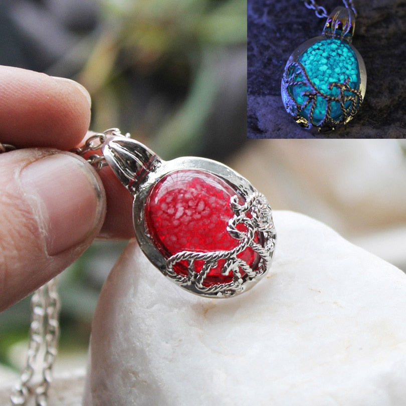 The Vampire Diaries necklace luminous stone Katherine Pierce moonstone Pendants Necklaces GLOW in the DARK amulet Sweater Chain