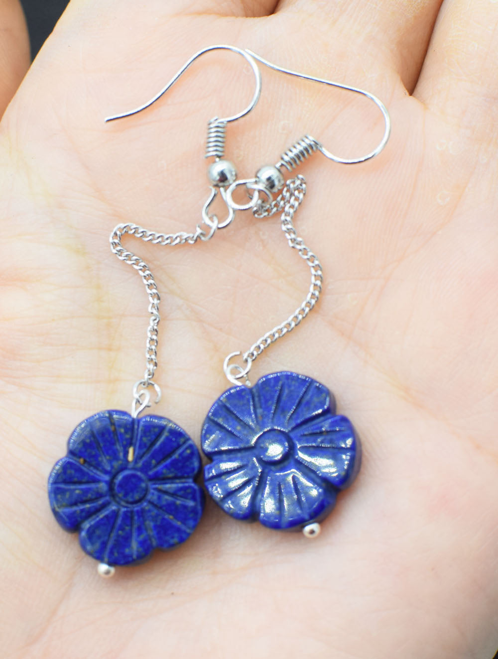 one pair blue lapis carved flower 15-16mm earrings wholesale beads nature