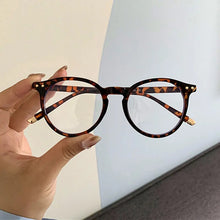 Load image into Gallery viewer, 1Pc Fashionable Leopard Anti-blue Light Glasses Frame for Women Vintage Blue Light Computer Men Spectacle Round Optical Eyewear