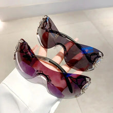 Carica l&#39;immagine nel visualizzatore di Gallery, 2023 Star One Piece Luxury Punk Rimless Sunglasses Women Brand Designer Y2K Sun Glasses Men Goggle Shades UV400 Eyewear
