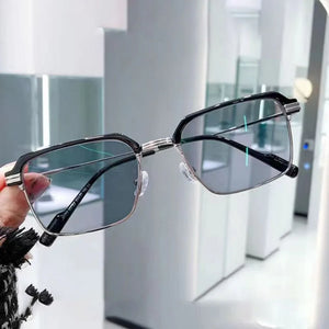 2024 New Discoloration Anti-blue Light Glasses Photochromic Sunglasses for Women Man Sun Eyewear