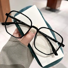 Load image into Gallery viewer, 2024 Vintage Computer Eyeglasses Square Women Transparent Glasses Men Optical Myopia Plastic Spectacles Eyewear Frame