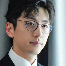 Carica l&#39;immagine nel visualizzatore di Gallery, Gatenac Ultra Light Titanium Glasses Frame Men Transparent Eyeglasses Frame Women Denmark Luxury Brand Eyewear