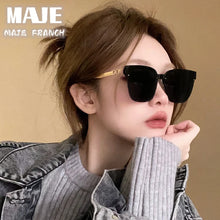 Load image into Gallery viewer, Advanced sunglasses for women with large frame and small polarized light, UV resistant driving sunglasses