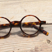 Load image into Gallery viewer, Hand Made Vintage 40 42 44 Round Acetate Tortoise Men Eyeglass frames Full Rim Women Myopia Prescription Eyeglasses