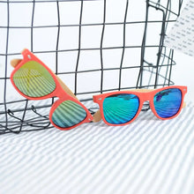 Carica l'immagine nel visualizzatore di Gallery, BOBO BIRD Bamboo Porarized Sunglasses Customize for Men Women Sun Glasses in Wood Gift Box Clear Color Men Eyewears