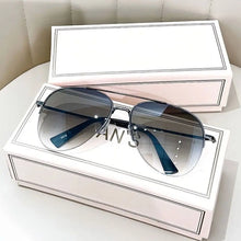 Load image into Gallery viewer, Big Frame Gradient Sunglasses Vintage Cycling Driving UV400 Protection Eyewear Pilot Sun Glasses for Women &amp; Men