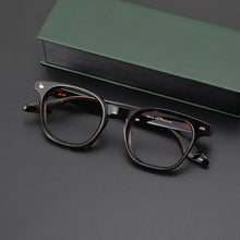 Carica l&#39;immagine nel visualizzatore di Gallery, Big-faced Men&#39;s Glasses Frame Handmade Japanese Plate Box Women&#39;s Glasses Frame Tortoise Shell Retro Style with Myopia.