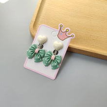 Carica l&#39;immagine nel visualizzatore di Gallery, Children Cartoon Acrylic Ear Clips No Ear Hole Jewelry Princess Girl Earrings Fashionable Baby Girl Clips