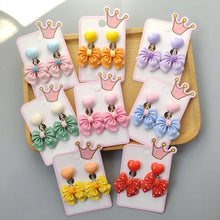 Carica l&#39;immagine nel visualizzatore di Gallery, Children Cartoon Acrylic Ear Clips No Ear Hole Jewelry Princess Girl Earrings Fashionable Baby Girl Clips
