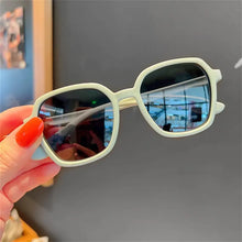 Load image into Gallery viewer, Children&#39;s Sunglasses Girl Baby Boy Cute Summer Round Frame Small Sunglasses Children&#39;s Glasses Steampunk Bee Kids Sunglasses