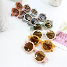 Load image into Gallery viewer, Children&#39;s Sunglasses Girl Baby Boy Cute Summer Round Frame Small Sunglasses Children&#39;s Glasses Steampunk Bee Kids Sunglasses
