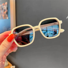 Load image into Gallery viewer, Children&#39;s Sunglasses Girl Baby Boy Cute Summer Round Frame Small Sunglasses Children&#39;s Glasses Steampunk Bee Kids Sunglasses