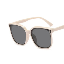 Load image into Gallery viewer, Children&#39;s Sunglasses Girl Baby Boy Cute Summer Round Frame Small Sunglasses Children&#39;s Glasses Steampunk Bee Kids Sunglasses