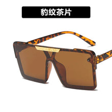 Load image into Gallery viewer, Classic Square Sunglasses Children Large Frame Brand Designer Sun Glasses Girls Boy Shades Eyewear One-piece UV400 Oculos De Sol