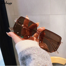 Load image into Gallery viewer, Classic Women's Vintage Sunglasses Women Small Frame Polygon Sun Glasses Lady Outdoor Driving Eyewear UV400Sunglasses for Women