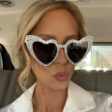Love Heart Pearl Sunglasses Women Vintage Unique Luxury Brand Party Street Sun Glasses Female Shades Eyewear UV400
