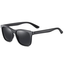 Carica l&#39;immagine nel visualizzatore di Gallery, Men and Women Polarized Sunglasses Frame  Female Stylish Quality Sunglasses Shaes Multi Colors Woman Sunshades 3306