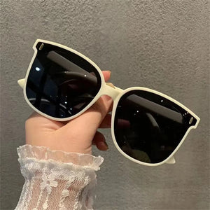 Style Oval Sunglasses Women Vintage Retro Round Frame White Mens Sun Glasses Female Black Hip Hop Clear Eyeglasses UV400