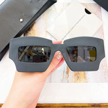 Carica l&#39;immagine nel visualizzatore di Gallery, Germany Style Maske X6 Sunglasses Men Original Square Acetate Matte Glasses Women Clear Yellow Eyewear with Leather Case