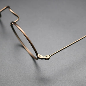 Vintage Pure Titanium Eyeglasses Frame Men Small Round Myopia Prescription Optical Glasses Frame Women Retro Luxury Eyewear