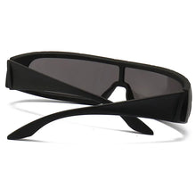 Carica l&#39;immagine nel visualizzatore di Gallery, HBK 2023 New Popular Men&#39;s Sun Glasses Unique Outdoor Sports Women Sunglasses Y2K Glasses For Female Male Shades Eyewear