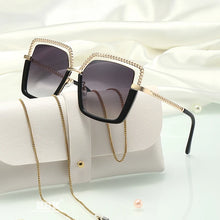 Carica l&#39;immagine nel visualizzatore di Gallery, HBK Luxury High Quality Women&#39;s Sunglasse Alloy Chain Case Sunglasses Brand Design Female Shades Ladies Eyeglasses UV400