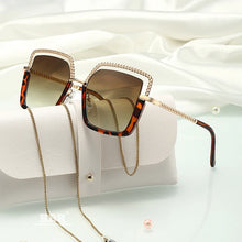 Carica l&#39;immagine nel visualizzatore di Gallery, HBK Luxury High Quality Women&#39;s Sunglasse Alloy Chain Case Sunglasses Brand Design Female Shades Ladies Eyeglasses UV400