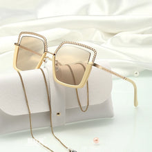 Carica l&#39;immagine nel visualizzatore di Gallery, HBK Luxury High Quality Women&#39;s Sunglasse Alloy Chain Case Sunglasses Brand Design Female Shades Ladies Eyeglasses UV400