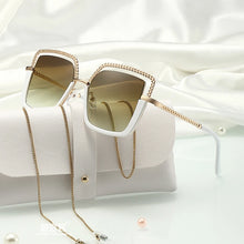 Carica l&#39;immagine nel visualizzatore di Gallery, HBK Luxury High Quality Women&#39;s Sunglasse Alloy Chain Case Sunglasses Brand Design Female Shades Ladies Eyeglasses UV400