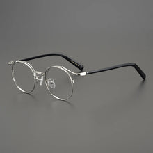 Carica l&#39;immagine nel visualizzatore di Gallery, Handmade Eyeglasses Retro Round Gold Wire Pure Titanium Alloy Glasses Frame Men Eyewear Ultra Light Myopia Japanese Designer
