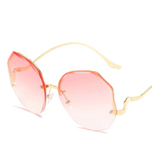 Carica l&#39;immagine nel visualizzatore di Gallery, Irregular Round Sunglasses Women Brand Designer Gradient Sun Glasses Female Rimless Metal Curved Temples Oculos De Sol