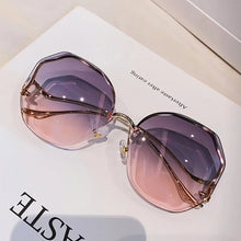 Carica l&#39;immagine nel visualizzatore di Gallery, Irregular Round Sunglasses Women Brand Designer Gradient Sun Glasses Female Rimless Metal Curved Temples Oculos De Sol