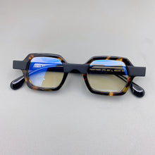 Carica l&#39;immagine nel visualizzatore di Gallery, Italy Luxury Brand Acetate Glasses Frames Men Personalized Sunglasses Retro  Sunglasses of High Quality