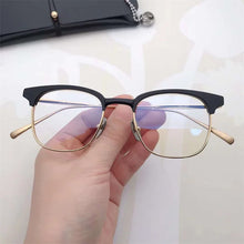 Carica l&#39;immagine nel visualizzatore di Gallery, Japanese Brand Blue Light Fuller Titanium Handmade Eyeglasses Ultralight Gafas Oval Myopia Prescription Glasses Frame Men Oculos