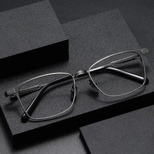Carica l&#39;immagine nel visualizzatore di Gallery, Japanese Design Titanium Ultralight Glasses Frame Men&#39;s Business Square Prescription Eyeglasses Women Myopia Eyewear Optical Len