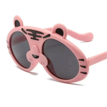 Carica l&#39;immagine nel visualizzatore di Gallery, Kids Boys Girls Funny Panda Sunglasses Cute Cartoon Children&#39;s Sun Glasses Silicone Frame Outdoor UV400 Shades New In