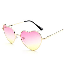 Carica l&#39;immagine nel visualizzatore di Gallery, Love Heart Shaped Sunglasses Women Luxury Cat Eye Sun Glasses Ladies Sexy Sweet Designer Candy Mirror Lens Eyewear UV400