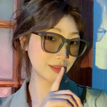 Load image into Gallery viewer, Luxury Cat Eye Gradient Sunglasses Outdoor Ladies UV400 Sun Shades Eyewear Travel Sun Eyeglasses Party Decoration Oculos De Sol