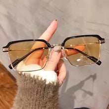 Carica l&#39;immagine nel visualizzatore di Gallery, Metal Frame Photochromic Myopia Glasses Anti-blue Light Color Changing Sunglasses Prescription Eyeglasses Minus Diopters