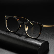 Carica l&#39;immagine nel visualizzatore di Gallery, Luxury Titanium Glasses Frame Men Vintage Designer Prescription Acetate Optical Eyeglasses Frame Women    Myopia Eyewear