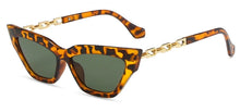 Carica l&#39;immagine nel visualizzatore di Gallery, Metal Chain Women&#39;s Sunglasses Luxury Brand Cat Eye Small Frame Sun Glasses for Female Eyewear UV400 Oculos De Sol