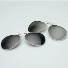 Load image into Gallery viewer, Multicolor Film Polarized Men&#39;s Sunglasses Large Frame Can Be Turned On Sun Glasses Clip Driving Glass Night Vision Clip 1062