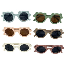 Carica l&#39;immagine nel visualizzatore di Gallery, New Cartoon Lovely Kids Sunglasses Bear Shape Frame Girls Children Sun Glasses Round Street Beat Baby Boy Eyeglasses Cute Shades