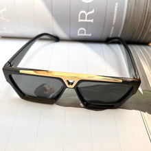 Load image into Gallery viewer, European and American integrated metal flat top square trendy street photo sunglasses retro ins style