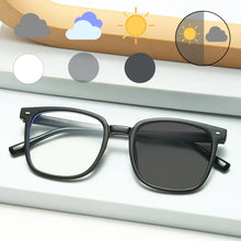 Load image into Gallery viewer, New Sunglasses Men Women Luxury Photochromic Sun Glasses Stylish Chameleon Anti-glare Driving Shades UV400